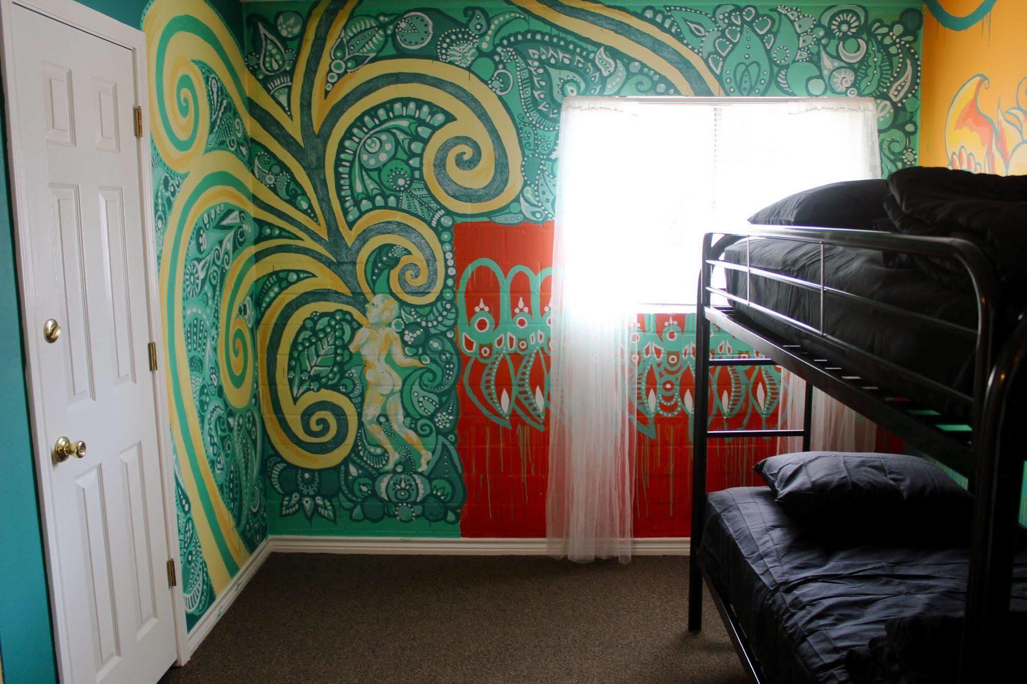 Drifter Jack'S Hostel Остин Экстерьер фото